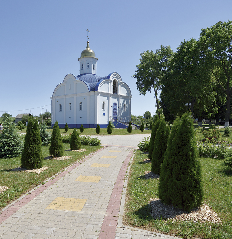 Храм Рождества Пресвятой Богородицы в селе Алексеевка