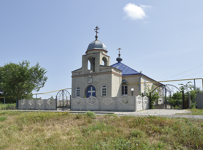 Храм великомученика Георгия Победоносца в селе Волотово